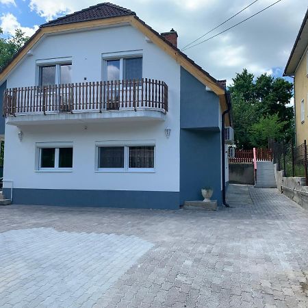 Borsi Apartman Balatonalmadi Luaran gambar