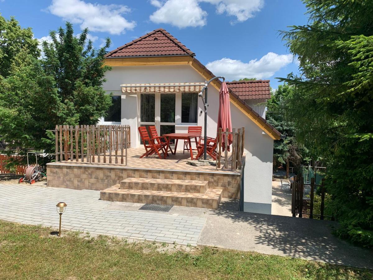 Borsi Apartman Balatonalmadi Luaran gambar