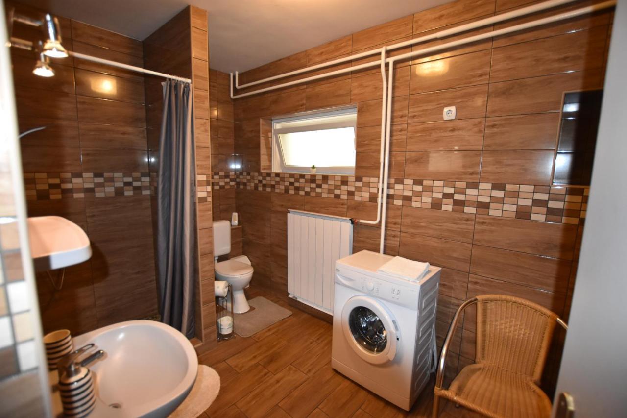 Borsi Apartman Balatonalmadi Luaran gambar